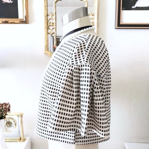 Crop Top Bell Sleeves Small - Picture 4 of 7